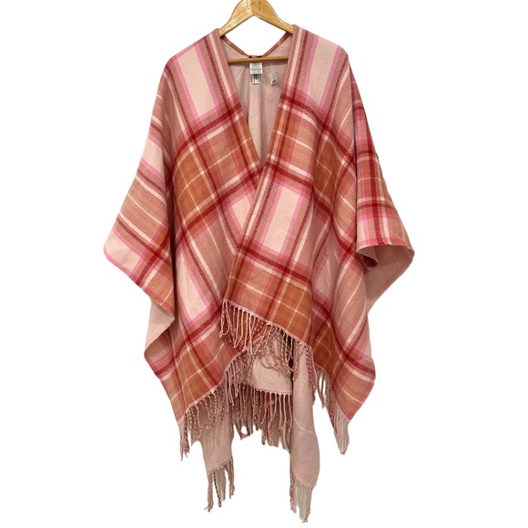 J. Crew Sweaters - J Crew Pink Plaid Reversible Blanket Poncho Wrap Size M/L NWT